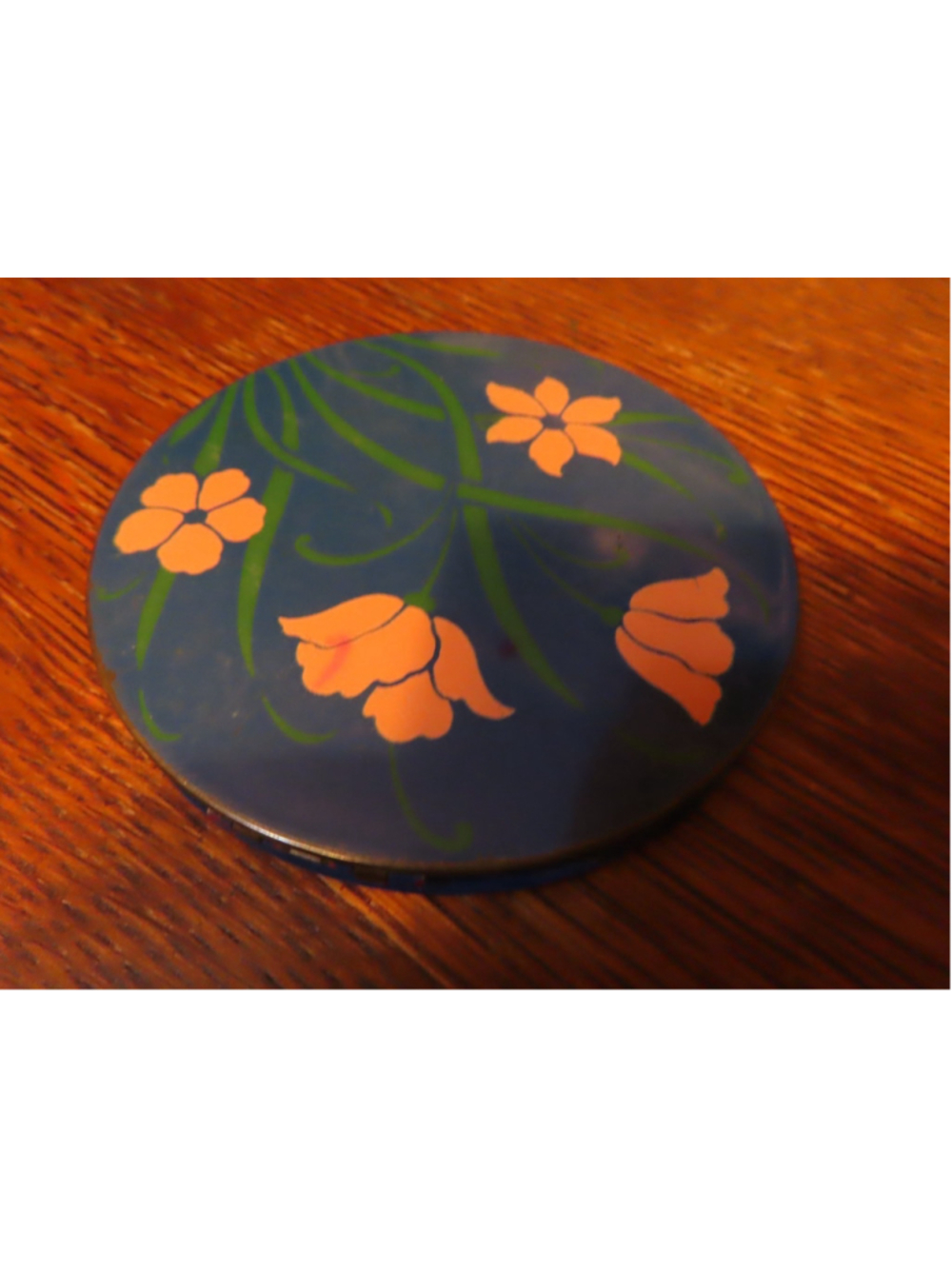 Estimated 1930s Metal Powder Compact Make Up Container Mirror